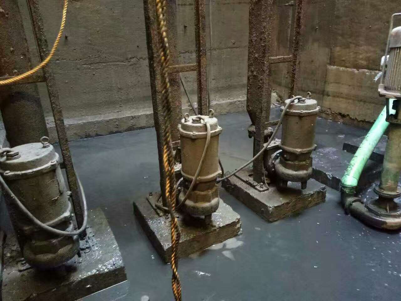 兴业污水池清理